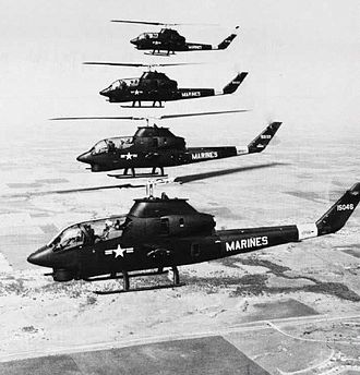 330px-AH-1Gs_USMC_NAN4-69